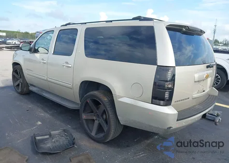 2013 Chevrolet Suburban Lt z USA, uszkodzony, nr VIN 1GNSCJE03DR205223